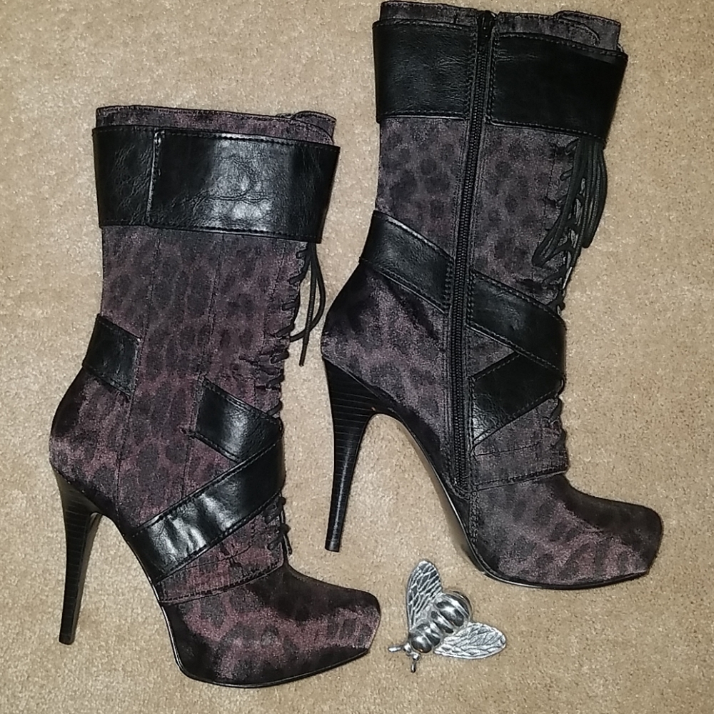 Carlos Santana Boots NWOT